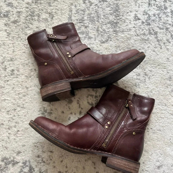 UGG FABRIZIA BROWN LEATHER MOTO HARNESS BUCKLE BOOTS 5.5 - Picture 6 of 11